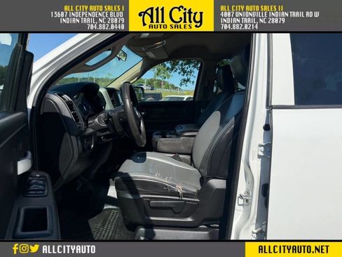 Used 2019 RAM 2500 Tradesman w/ Chrome Appearance Group AWD/4WD image 9