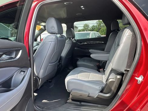 Used 2024 Buick Enclave Premium FWD image 17