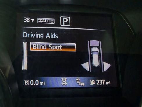 Used 2018 Nissan Pathfinder SL w/ SL Premium Package image 16