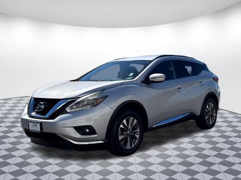 Used 2018 Nissan Murano SV FWD image 3