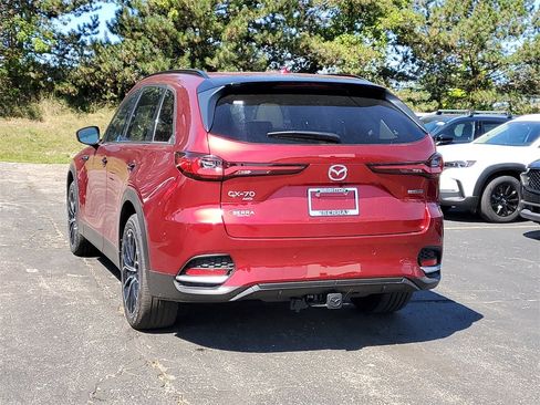 New 2025 MAZDA CX-70 Plug-In Hybrid w/ Premium Pkg image 2