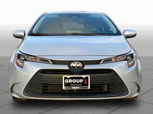 Used 2024 Toyota Corolla LE FWD image 4