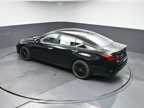 New 2025 Nissan Altima 2.5 SV w/ SV Special Edition Package image 46