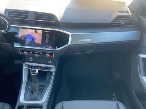 New 2025 Audi Q3 2.0T Premium image 26