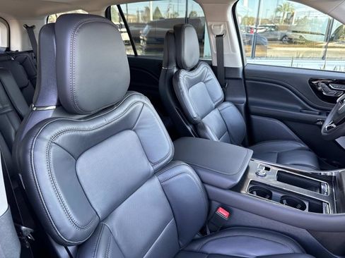 New 2026 Lincoln Aviator Reserve w/ Luxury Package image 17