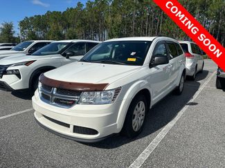 Used 2020 Dodge Journey SE w/ SE Popular Equipment Group image 1