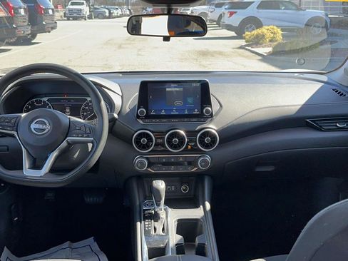 Used 2024 Nissan Sentra SV image 13