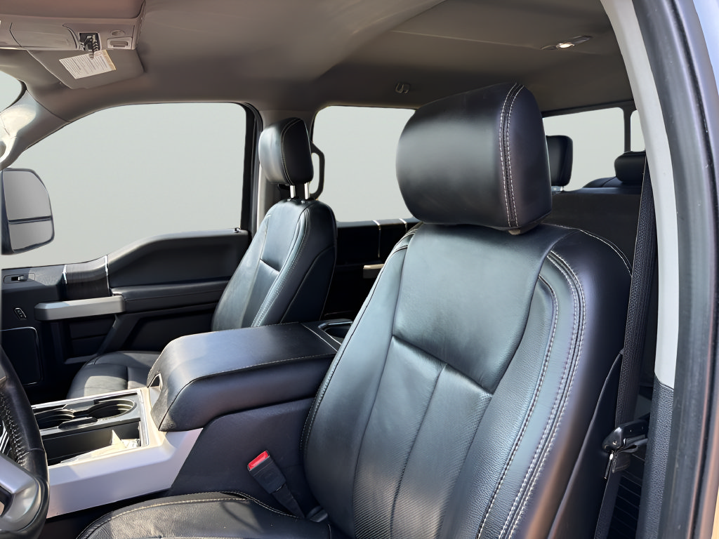Used 2020 Ford F250 Lariat w/ Tremor Off-Road Package AWD/4WD image 19