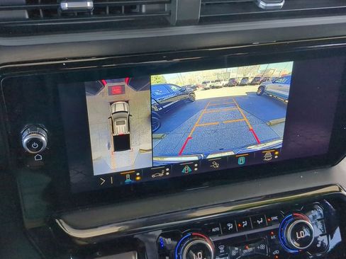 Used 2022 GMC Sierra 1500 AT4X image 16