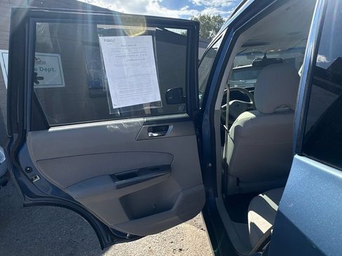 Used 2013 Subaru Forester 2.5X Premium AWD/4WD image 11