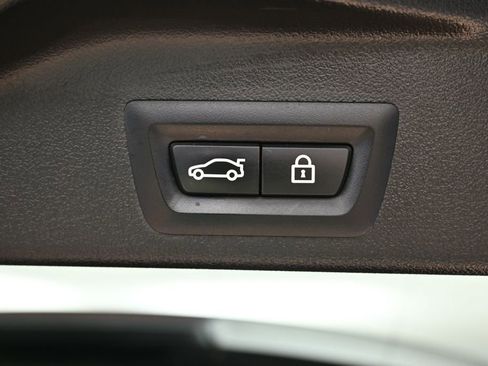 Used 2022 BMW X5 xDrive40i AWD/4WD image 16