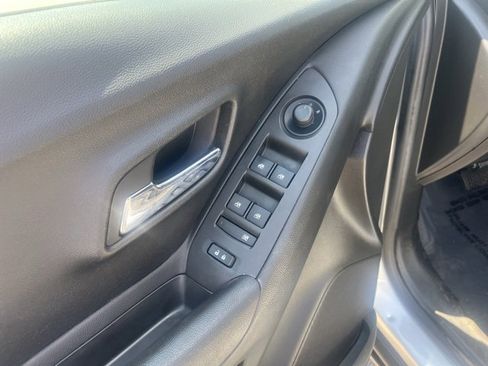 Used 2017 Chevrolet Trax LT w/ Driver Confidence Package image 16