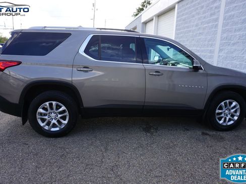 Used 2018 Chevrolet Traverse LT w/ LPO, Floor Liner Package AWD/4WD image 12