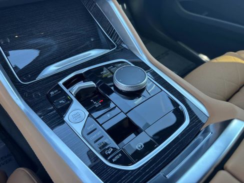 New 2026 BMW X6 xDrive40i image 25