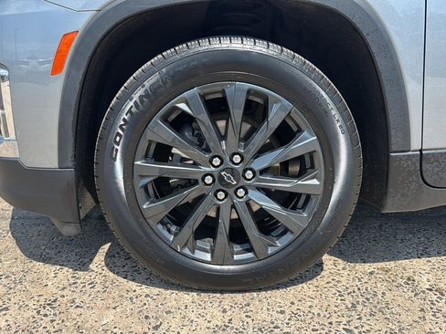 Used 2023 Chevrolet Traverse RS AWD/4WD image 49