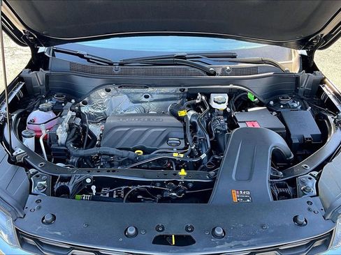 New 2026 Chevrolet Trax LT w/ Driver Confidence Package image 9