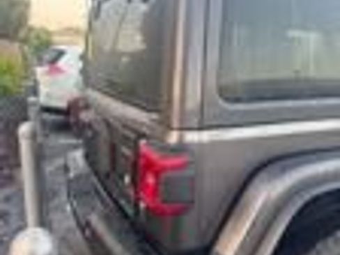 Used 2026 Jeep Wrangler Unlimited Rubicon AWD/4WD image 5