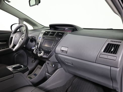 Used 2014 Toyota Prius V Two image 20