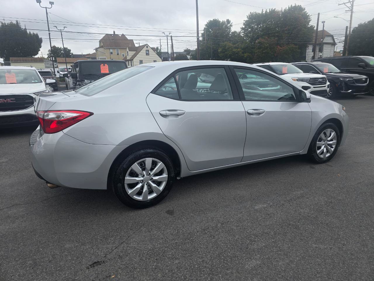 Used 2014 Toyota Corolla LE FWD image 5