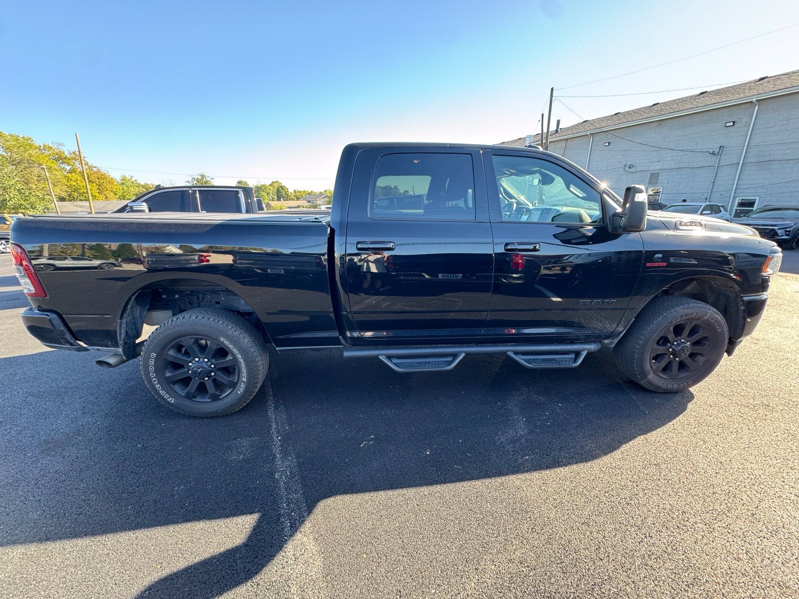 Used 2024 RAM 2500 Big Horn w/ Night Edition AWD/4WD image 7