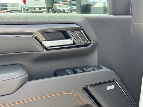 New 2026 GMC Sierra 2500 AT4 w/ AT4 Premium Plus Package AWD/4WD image 24
