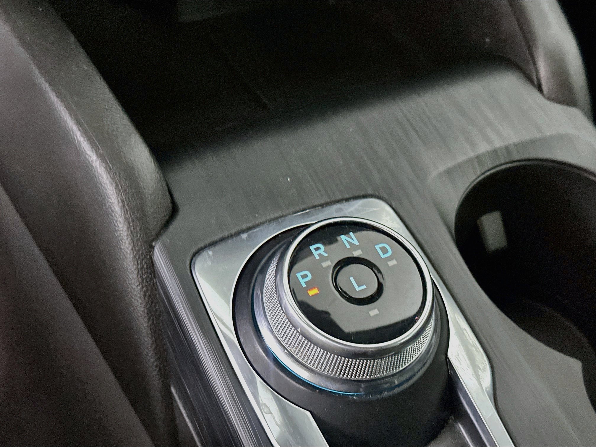 Used 2025 Ford Escape ST-Line FWD image 25