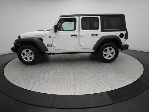 Used 2022 Jeep Wrangler Unlimited Sport image 23