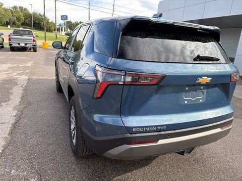 Used 2026 Chevrolet Equinox LT AWD/4WD image 25