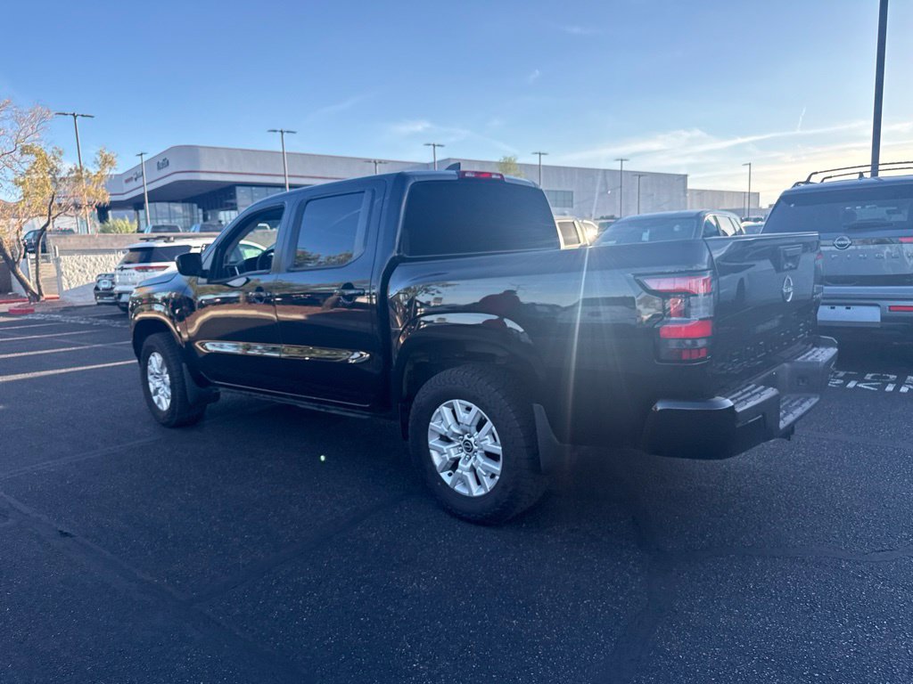 Used 2023 Nissan Frontier SV w/ Tow Package AWD/4WD image 12