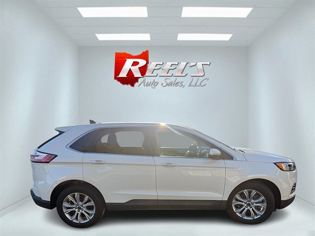 Used 2021 Ford Edge Titanium w/ Equipment Group 301A AWD/4WD image 32