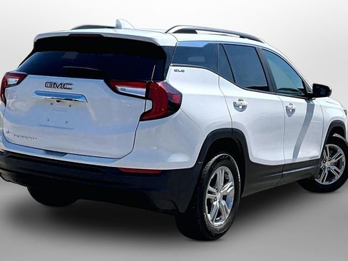 Used 2022 GMC Terrain SLE w/ Driver Convenience Package FWD image 11