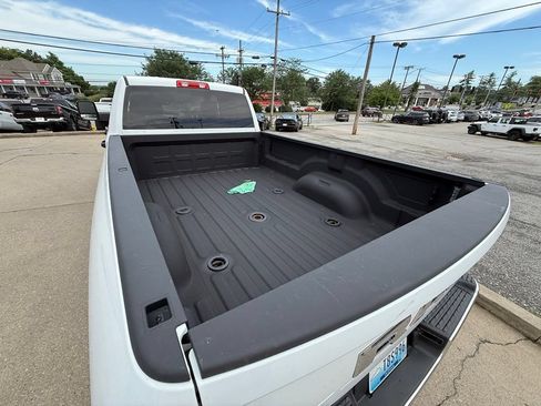 Used 2026 RAM 2500 Tradesman w/ Chrome Appearance Group AWD/4WD image 8