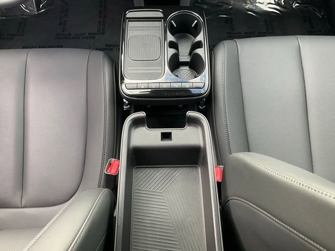 Used 2025 Hyundai Ioniq 5 SEL image 45