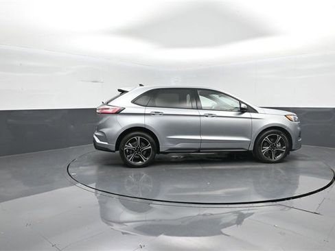 Certified 2020 Ford Edge ST image 8