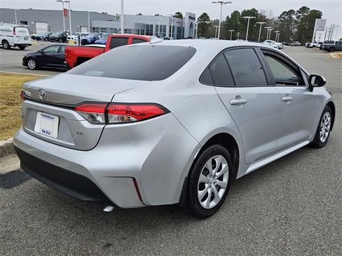 Used 2024 Toyota Corolla LE image 11