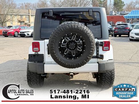 Used 2014 Jeep Wrangler Unlimited Sahara w/ Dual Top Group image 7