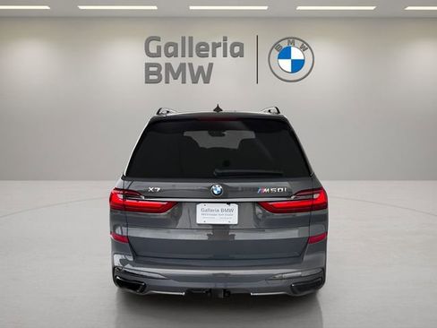 Used 2021 BMW X7 M50i w/ Dynamic Handling Package image 9