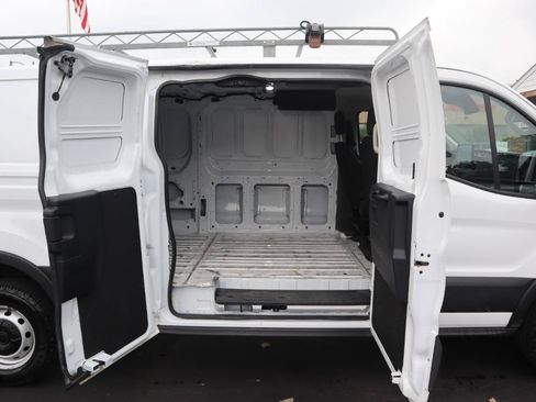 Used 2022 Ford Transit 250 Low Roof RWD image 11