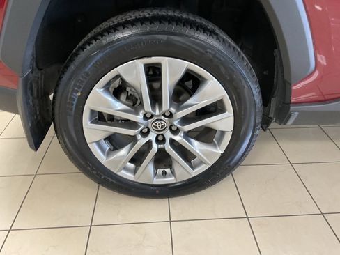 Used 2024 Toyota RAV4 XLE Premium image 7