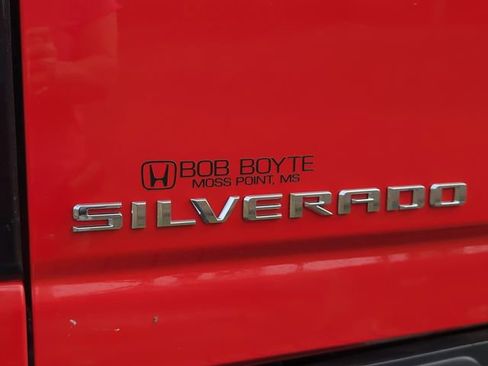 Used 2024 Chevrolet Silverado 2500 LTZ w/ LTZ Plus Package image 10