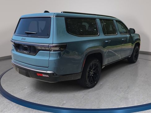 New 2026 Jeep Grand Wagoneer L Limited AWD/4WD image 5