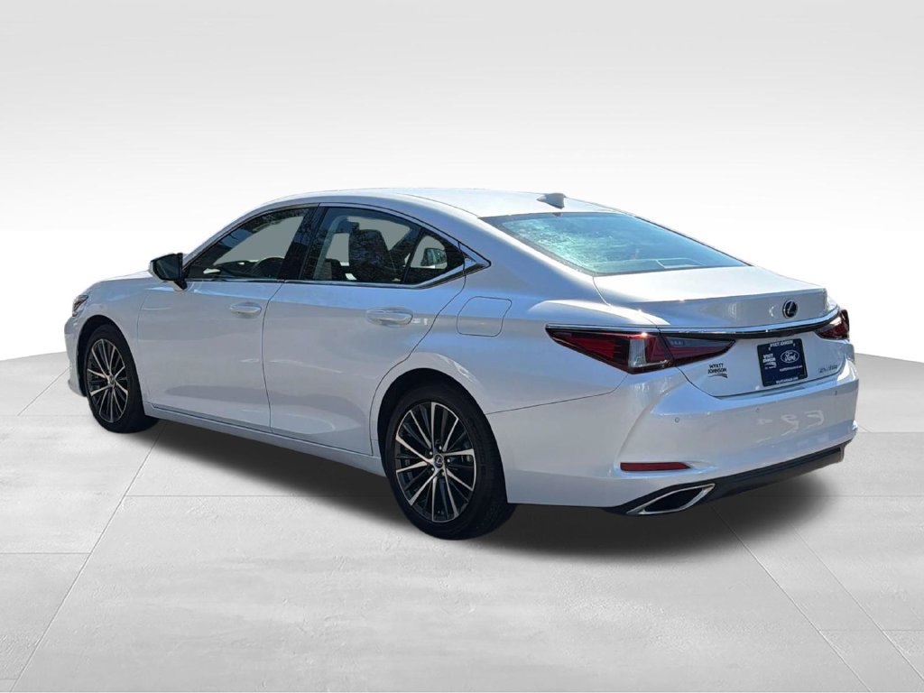Used 2023 Lexus ES 350 w/ Premium Package FWD image 6