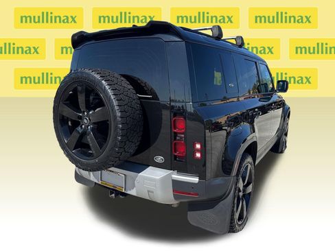 Used 2020 Land Rover Defender 110 HSE image 4