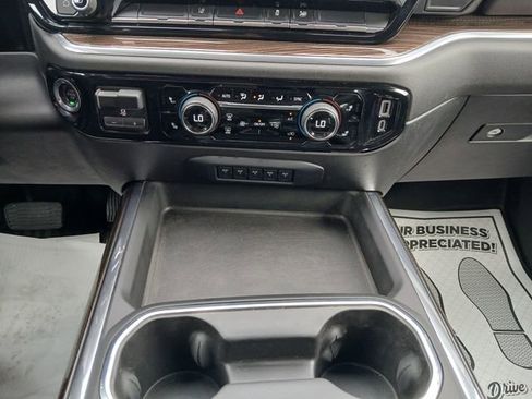 Used 2024 Chevrolet Silverado 3500 LT w/ Convenience Package image 23