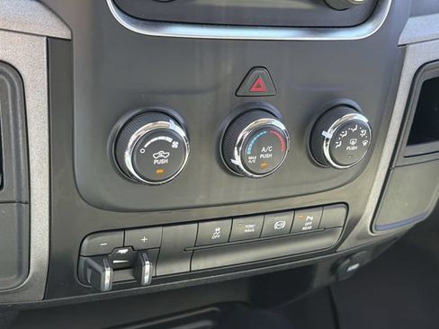 Used 2018 RAM 2500 Tradesman w/ Chrome Appearance Group AWD/4WD image 23