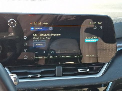 Used 2025 Chevrolet Equinox LT AWD/4WD image 16