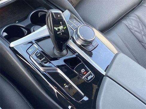 Certified 2023 BMW 530i xDrive w/ Premium Package image 31