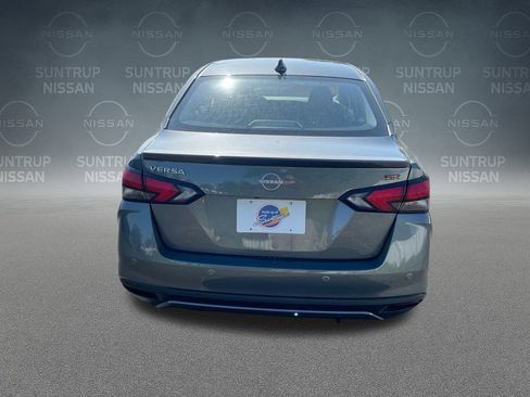 Used 2025 Nissan Versa SR w/ Trunk Package image 13