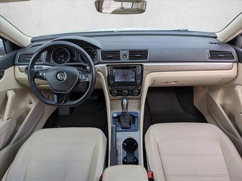 Used 2016 Volkswagen Passat 1.8T SE image 14