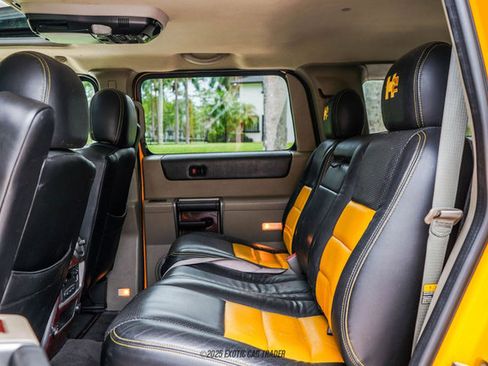 Used 2003 HUMMER H2 w/ Preferred Equipment Group image 85